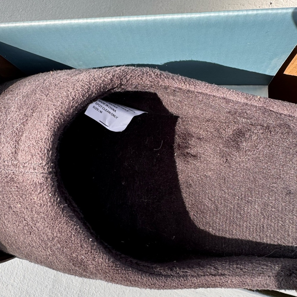 Wayland Square Memory Foam Slippers – Unisex Medium Men’s 8–9 / Women’s 9–10 New - Picture 4 of 8